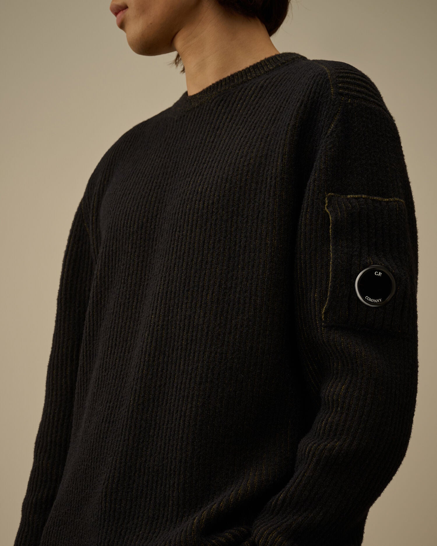 Fleece Knit Crewneck Capers