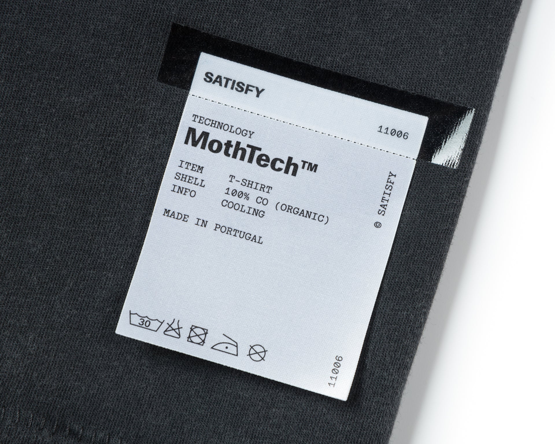 MothTech T-Shirt Aged Black 00A16