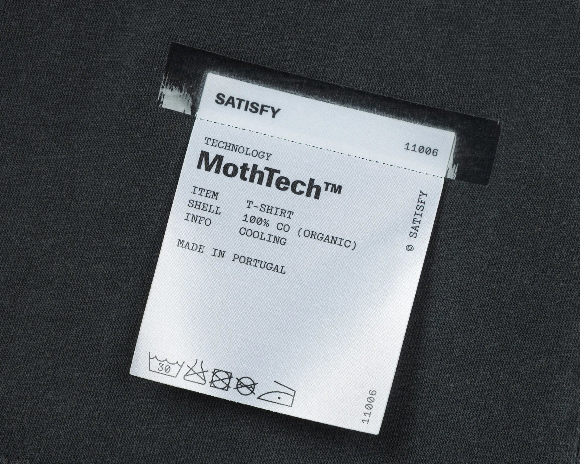 MothTech T-Shirt Aged Black