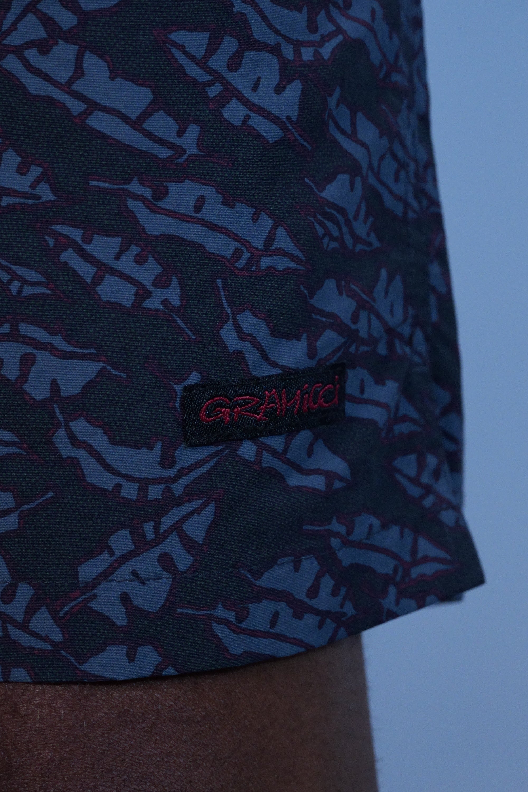 Nylon Packable G-Short Navy Leaf