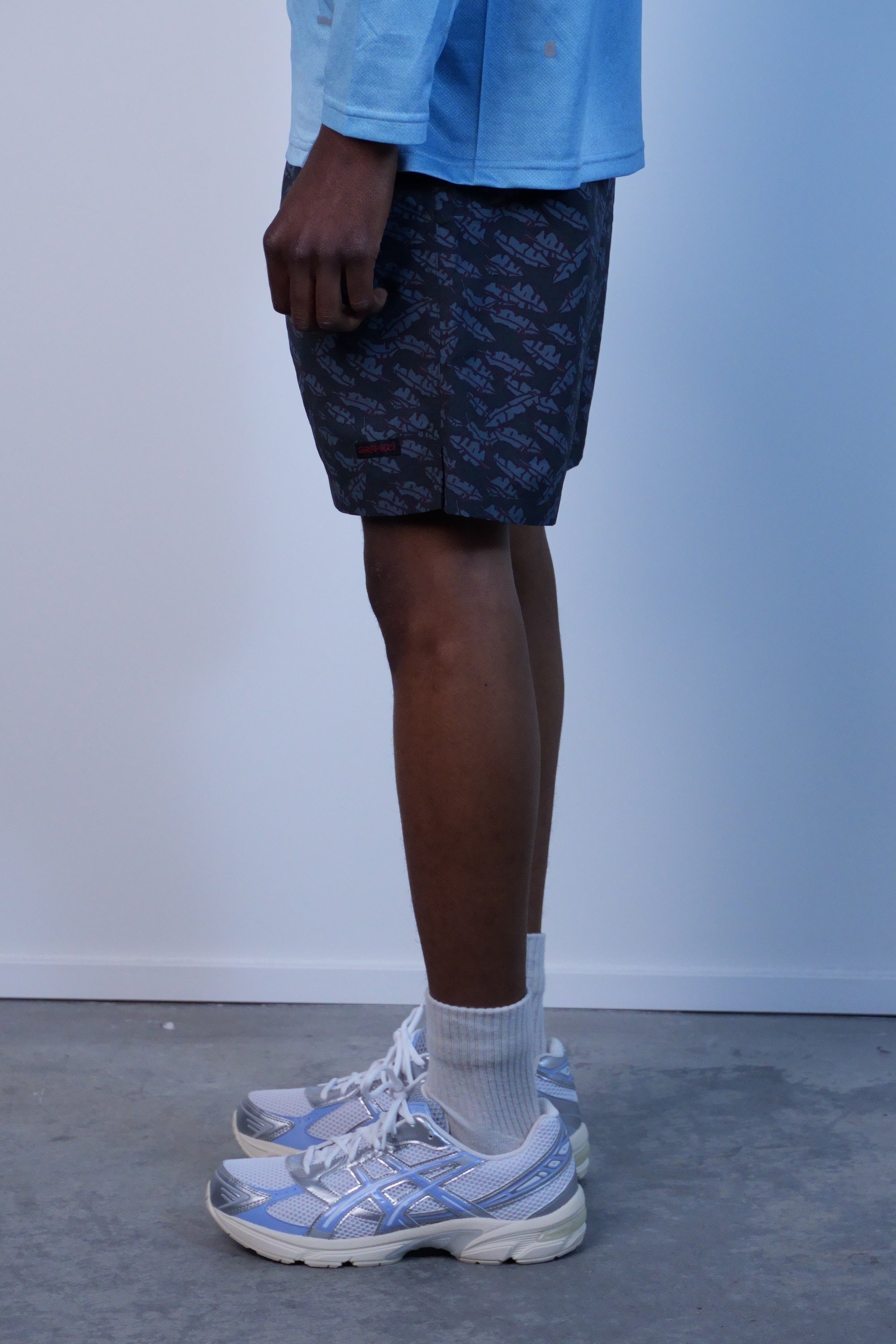 Nylon Packable G-Short Navy Leaf