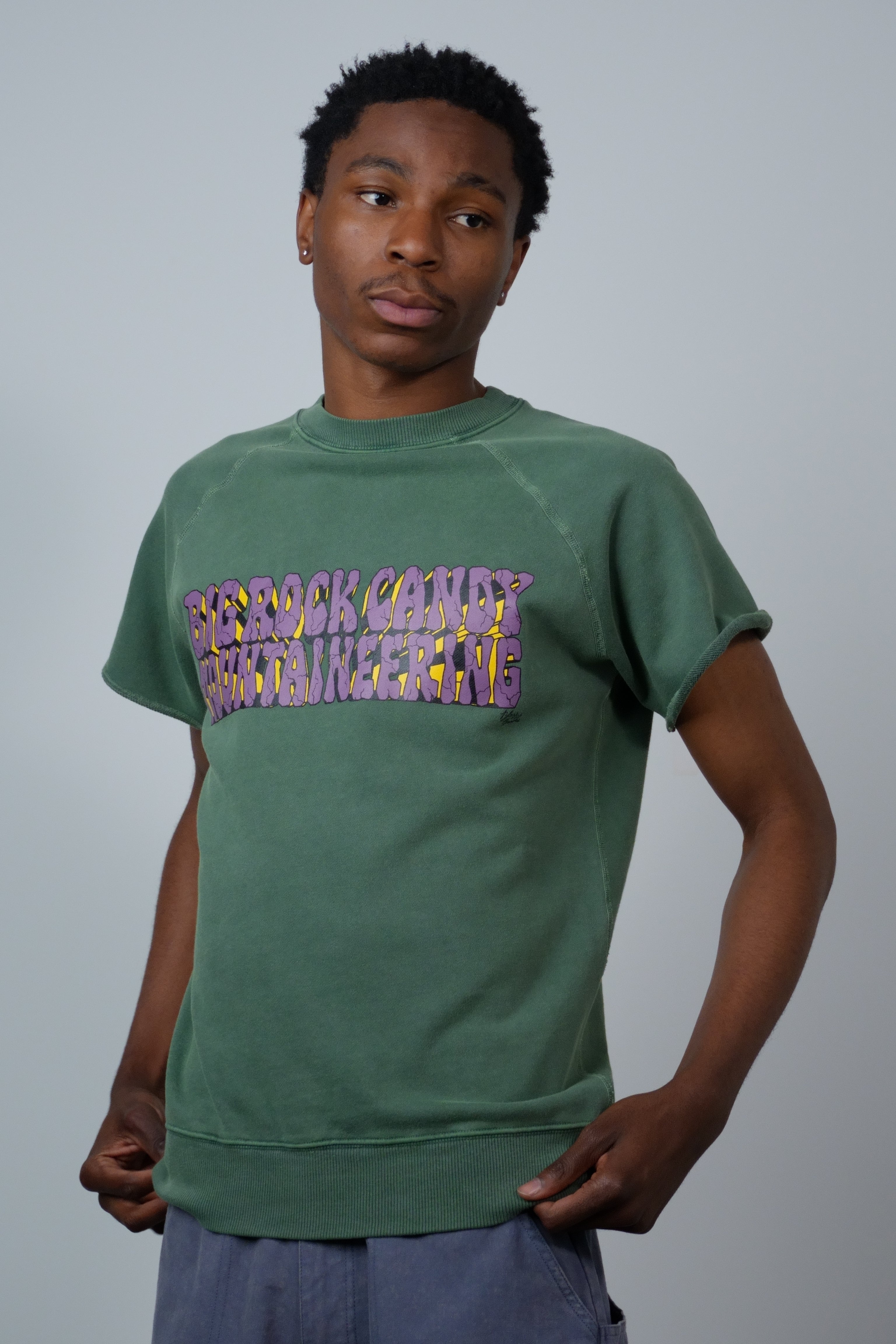 Boulder Logo Chop Top Artichoke