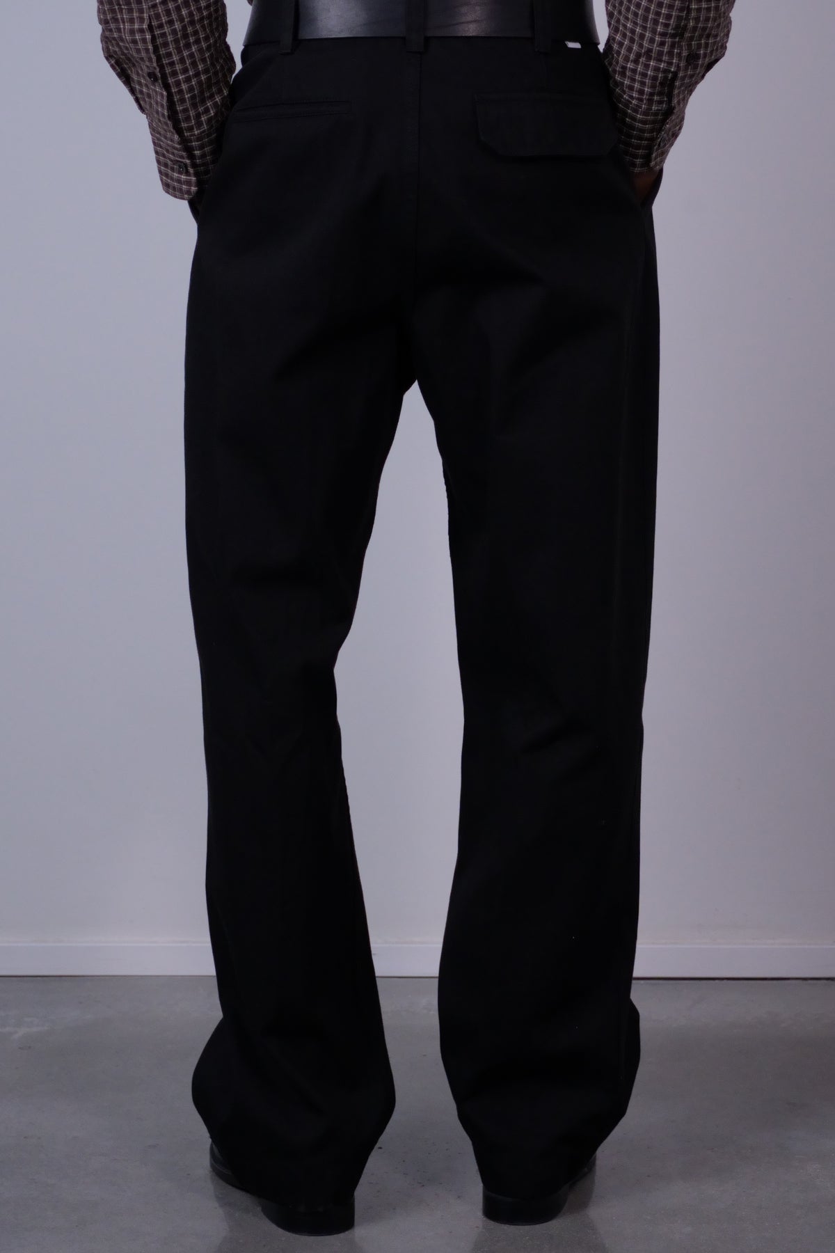 Volda Pleated Cotton Twill Trouser Black