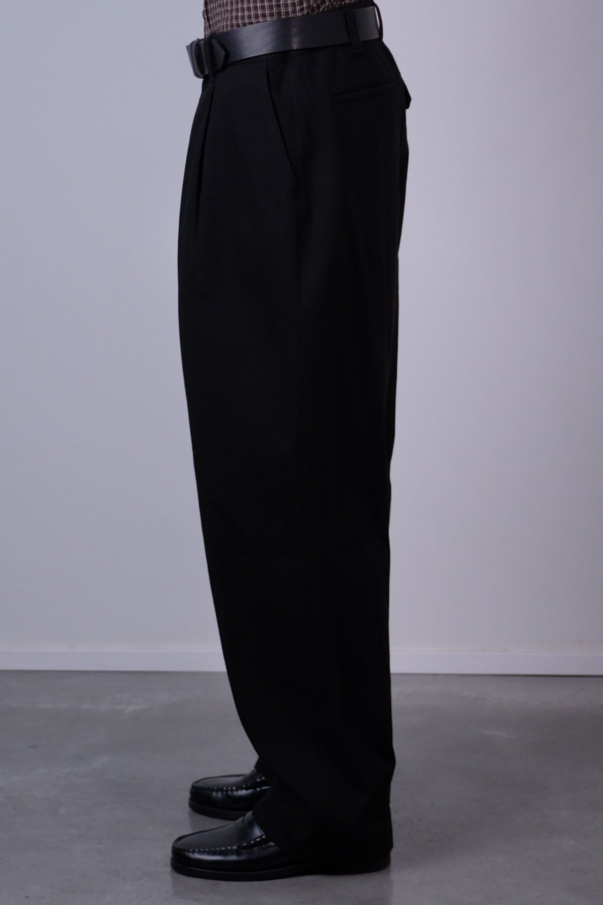 Volda Pleated Cotton Twill Trouser Black