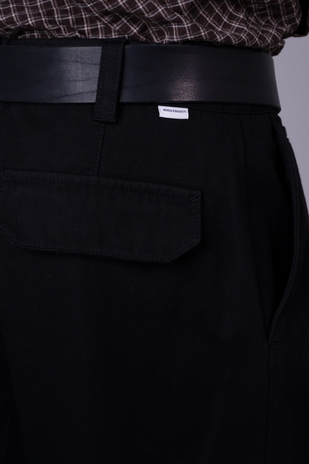 Volda Pleated Cotton Twill Trouser Black