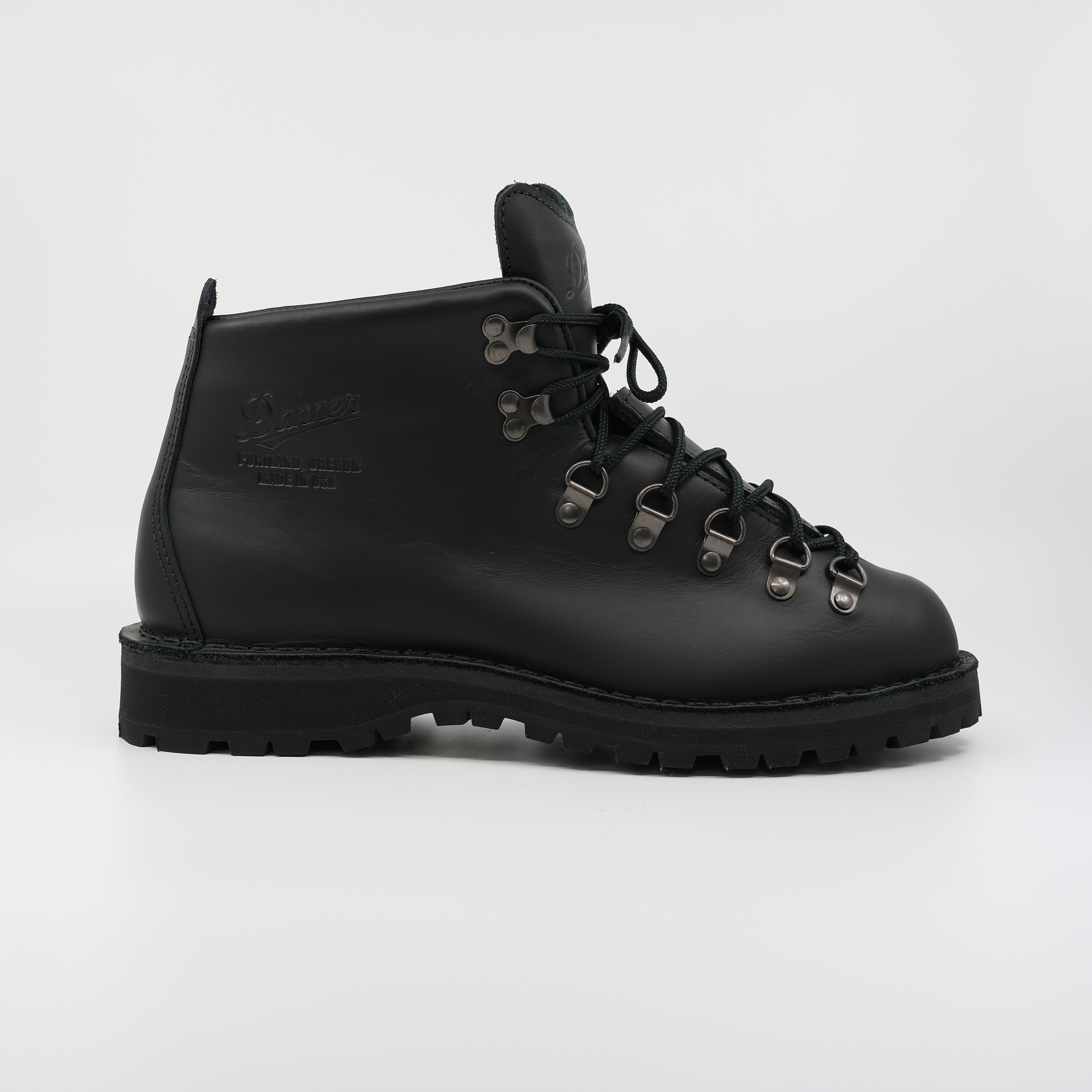 Mountain Light Black