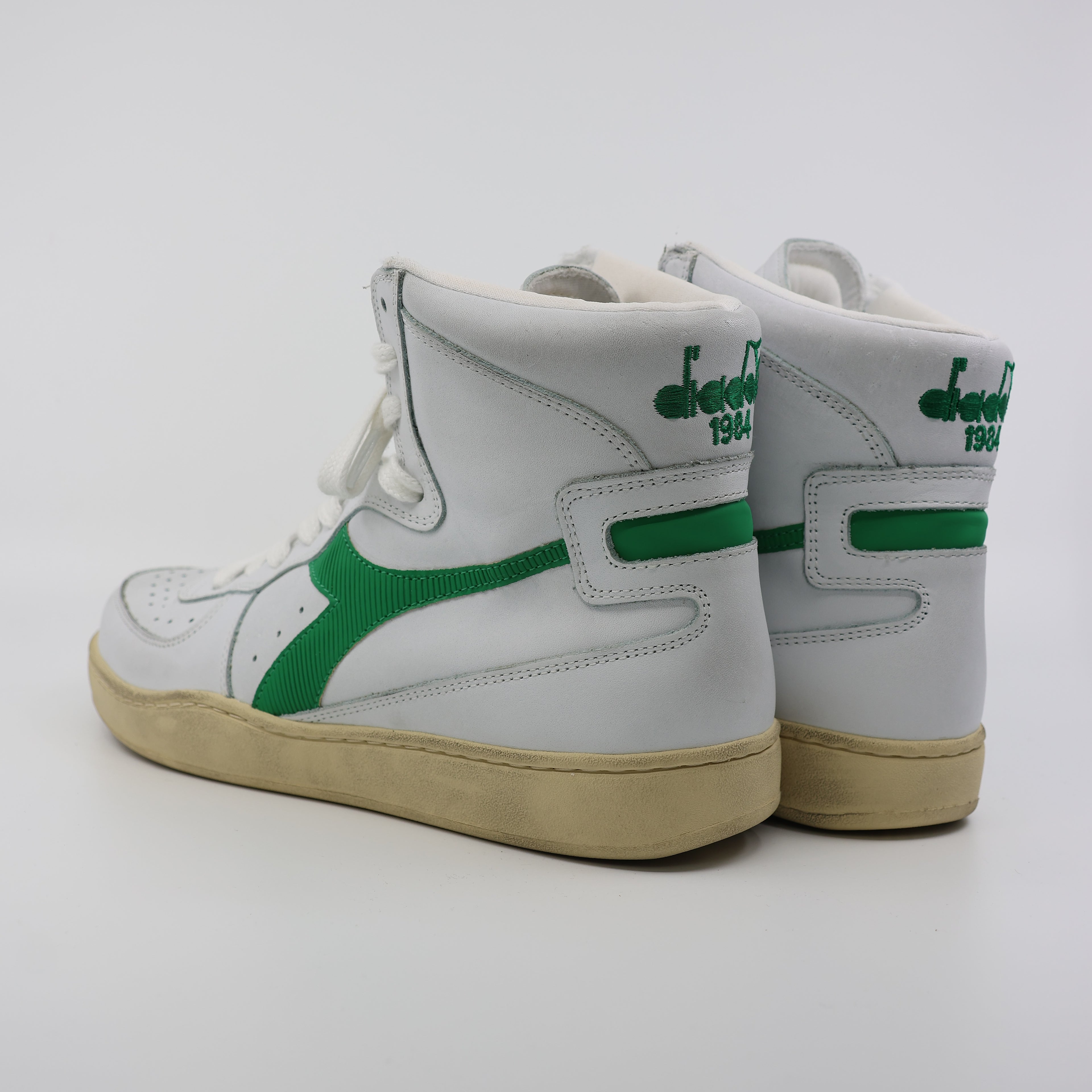 Mi Basket Used White/Verdant Green