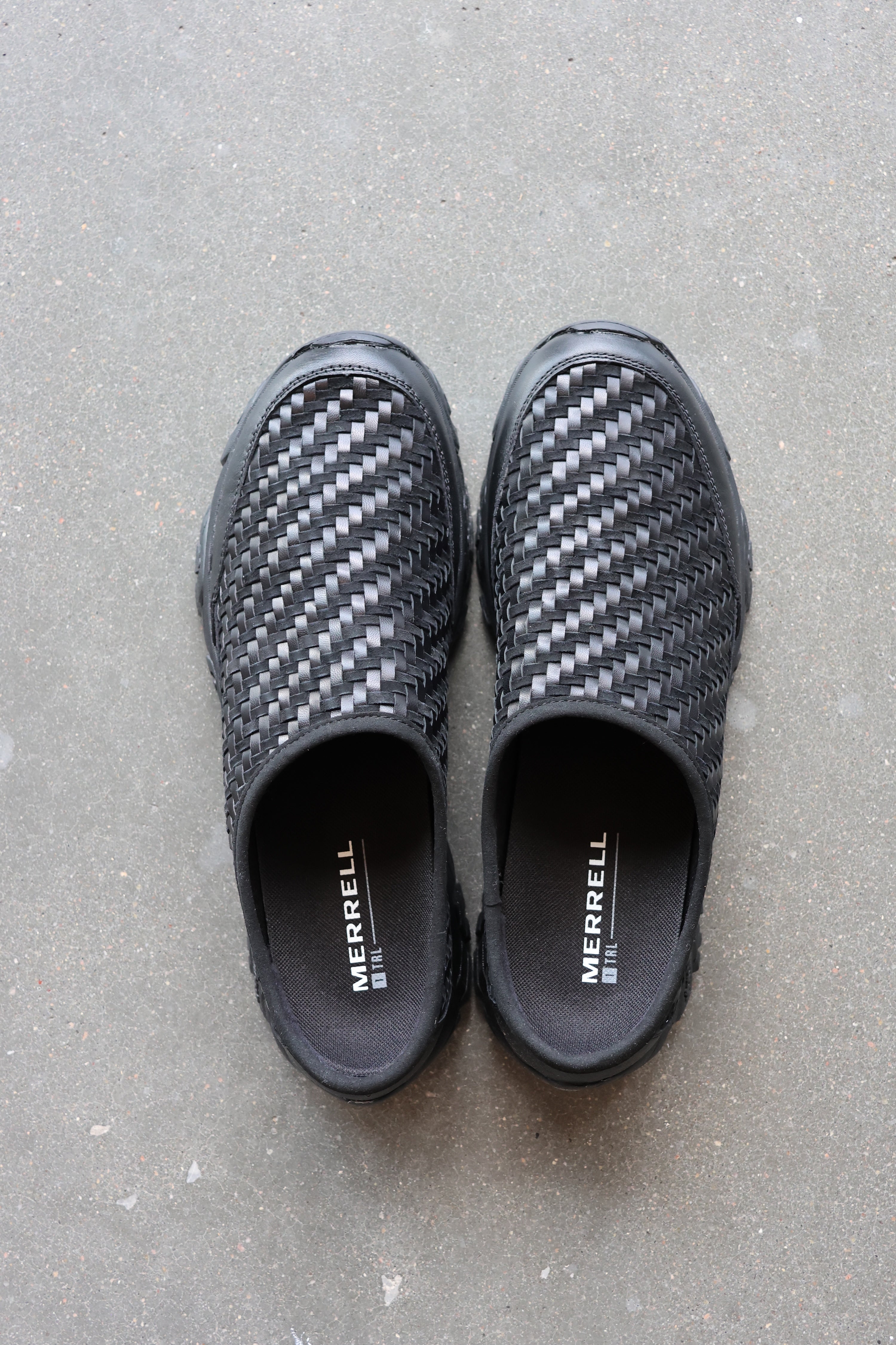 Moab 2 Slide LTR Woven Black