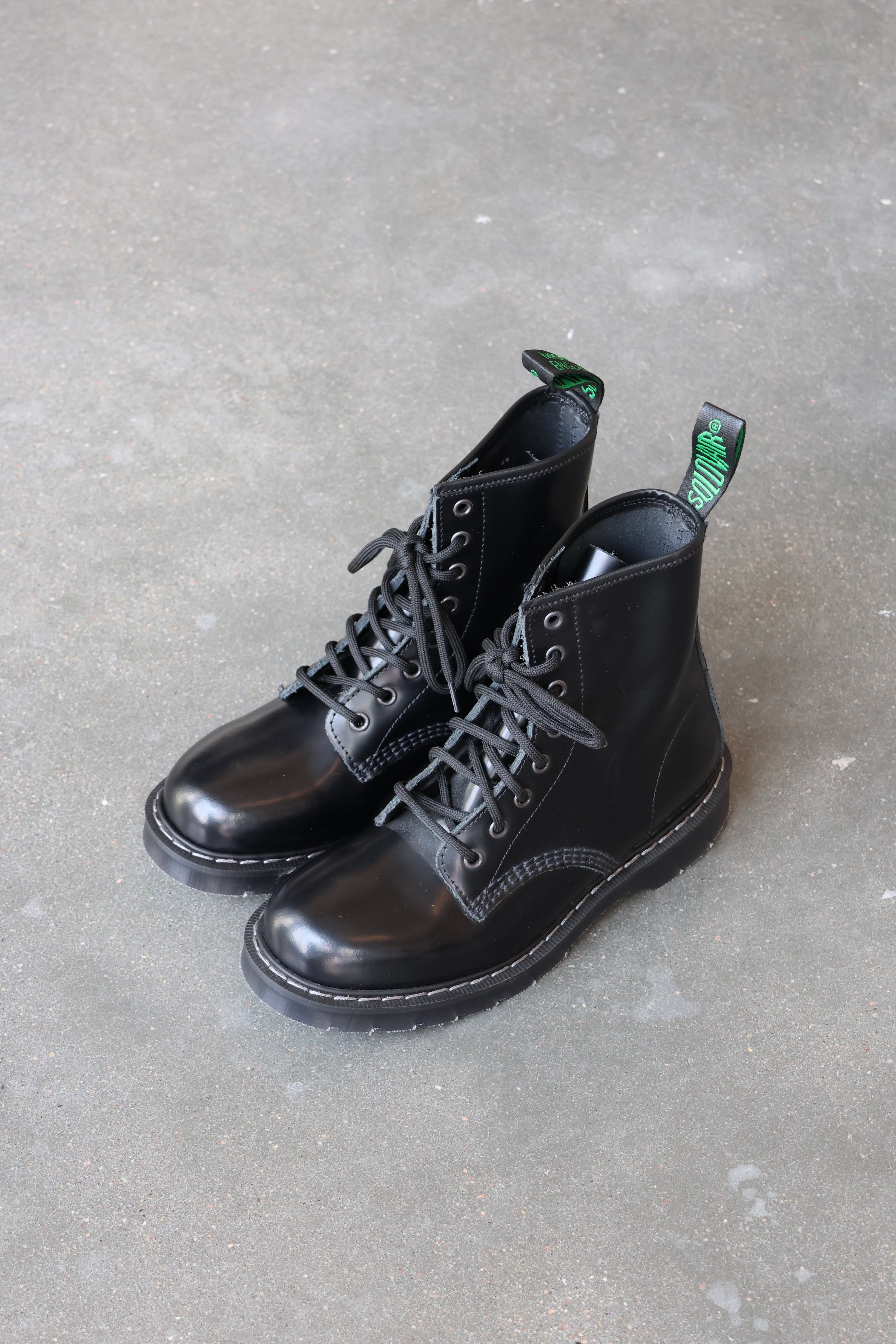 Black Hi-Shine 8 Eye Derby Boot