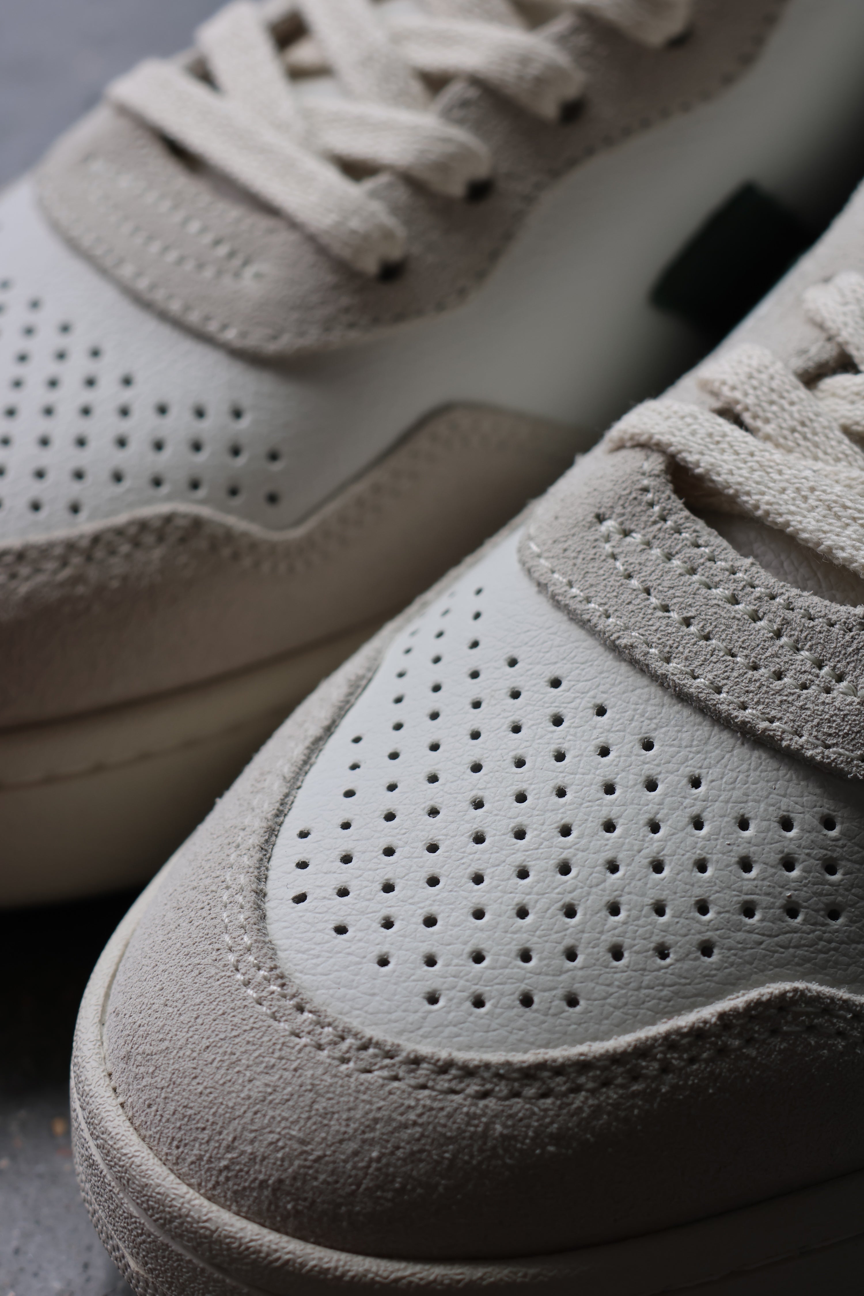 V-90 O.T. Leather White/Cyprus