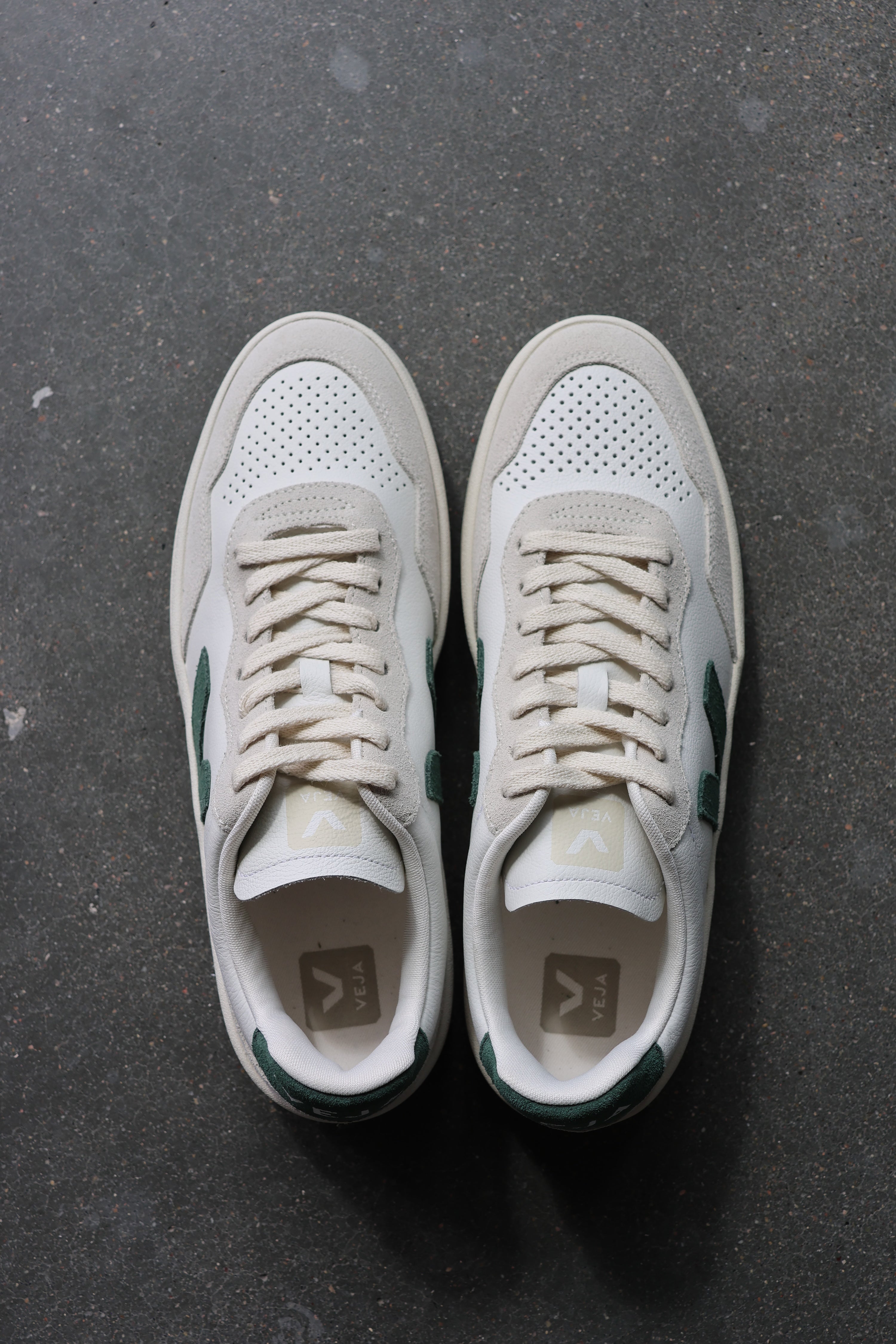 V-90 O.T. Leather White/Cyprus