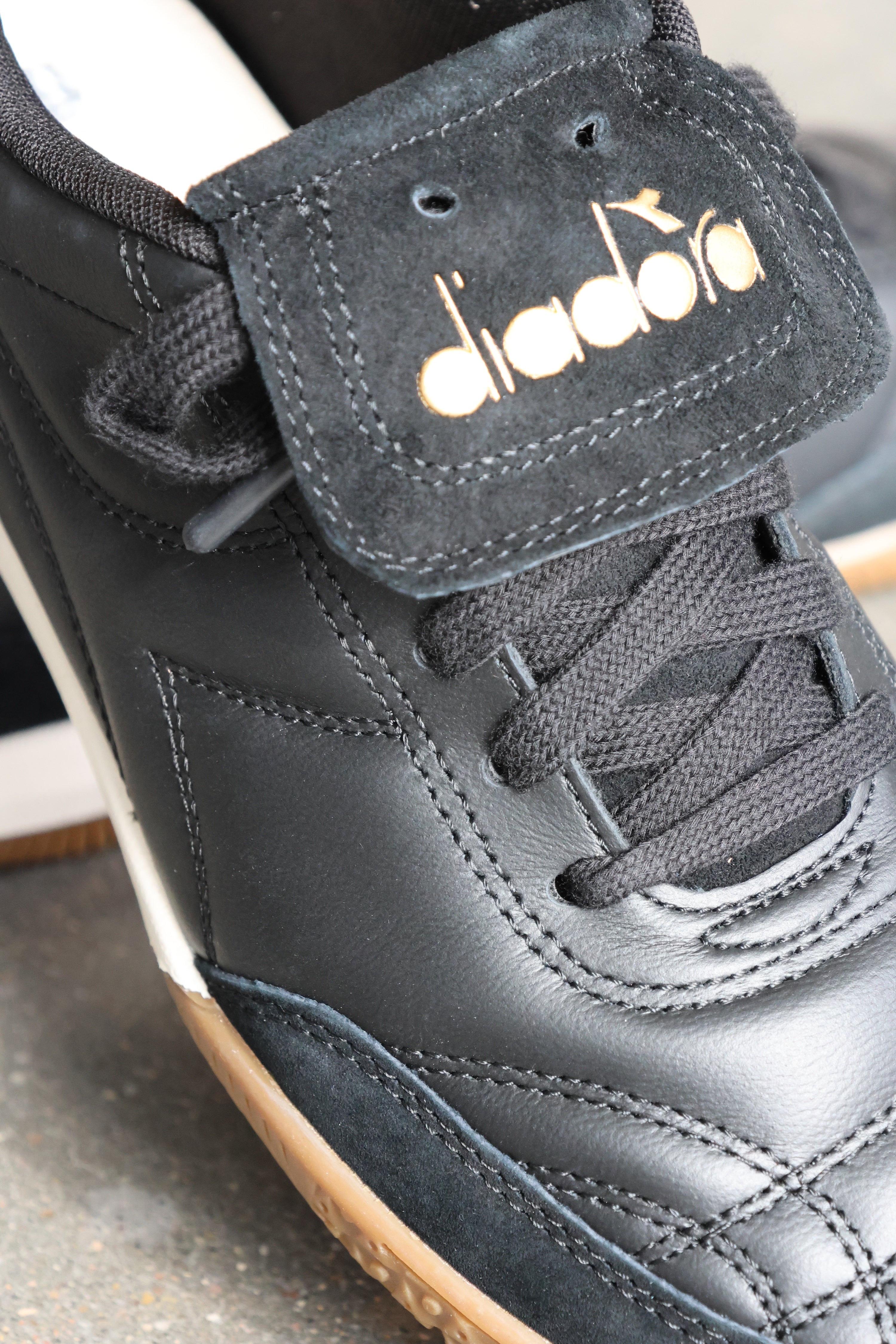 Gold Indoor Black