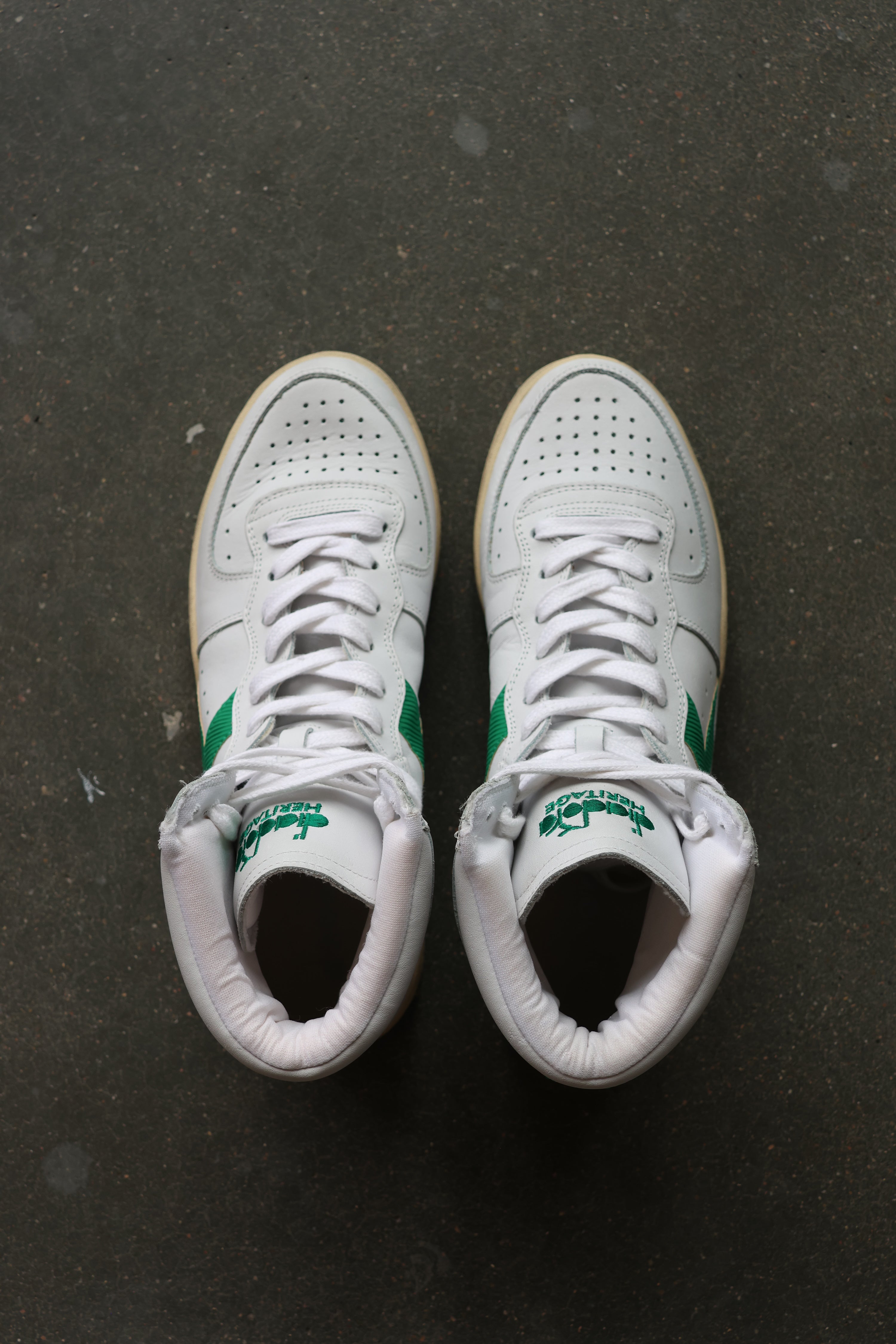 Mi Basket Used White/Verdant Green