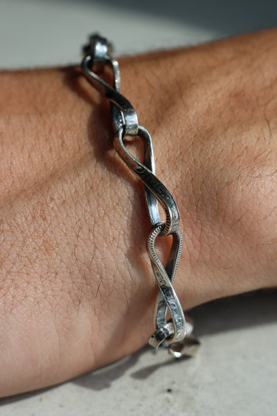 North Works 10¢TWIST CHAIN BRACELET – A-Priori