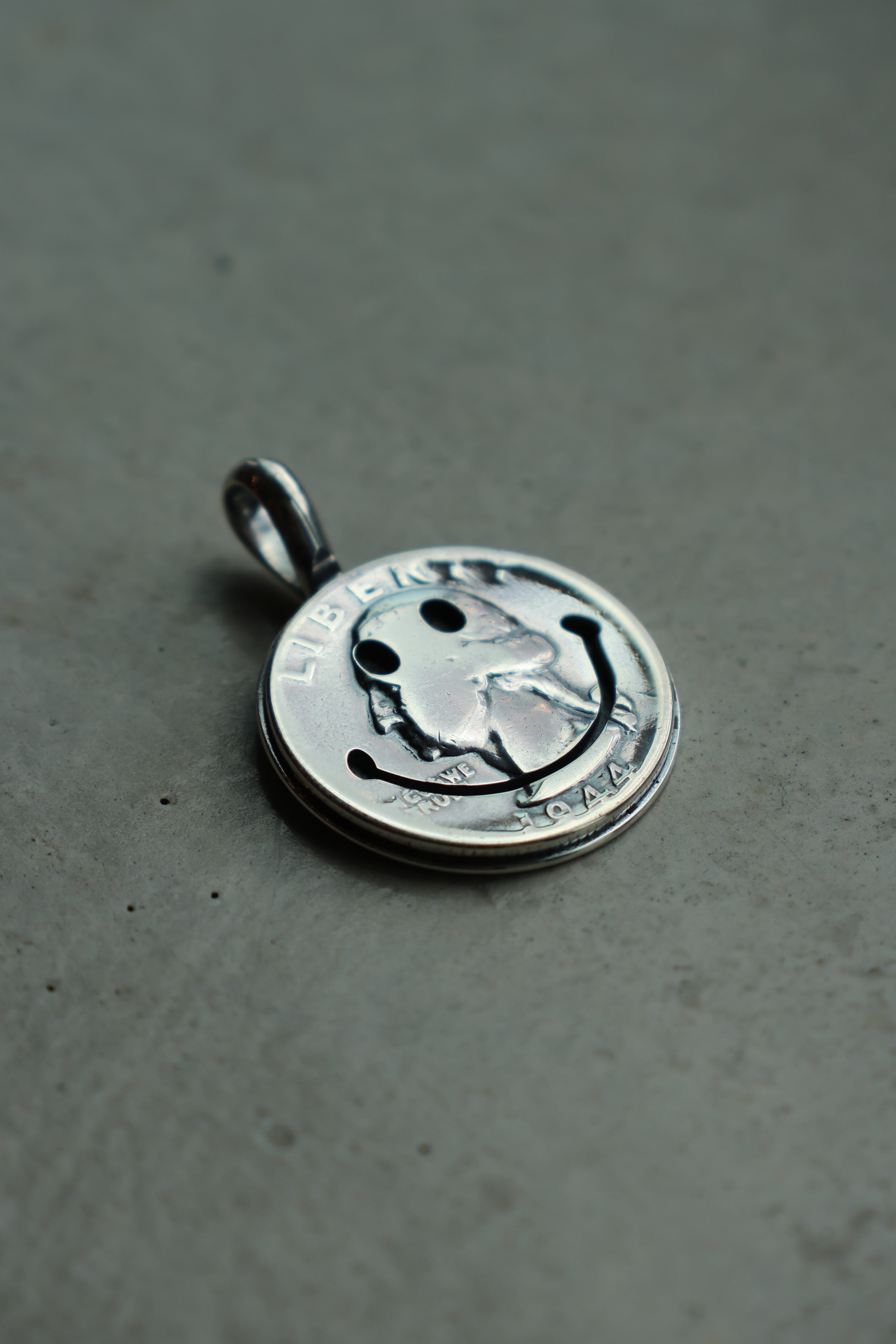 25¢ Smile Pendant