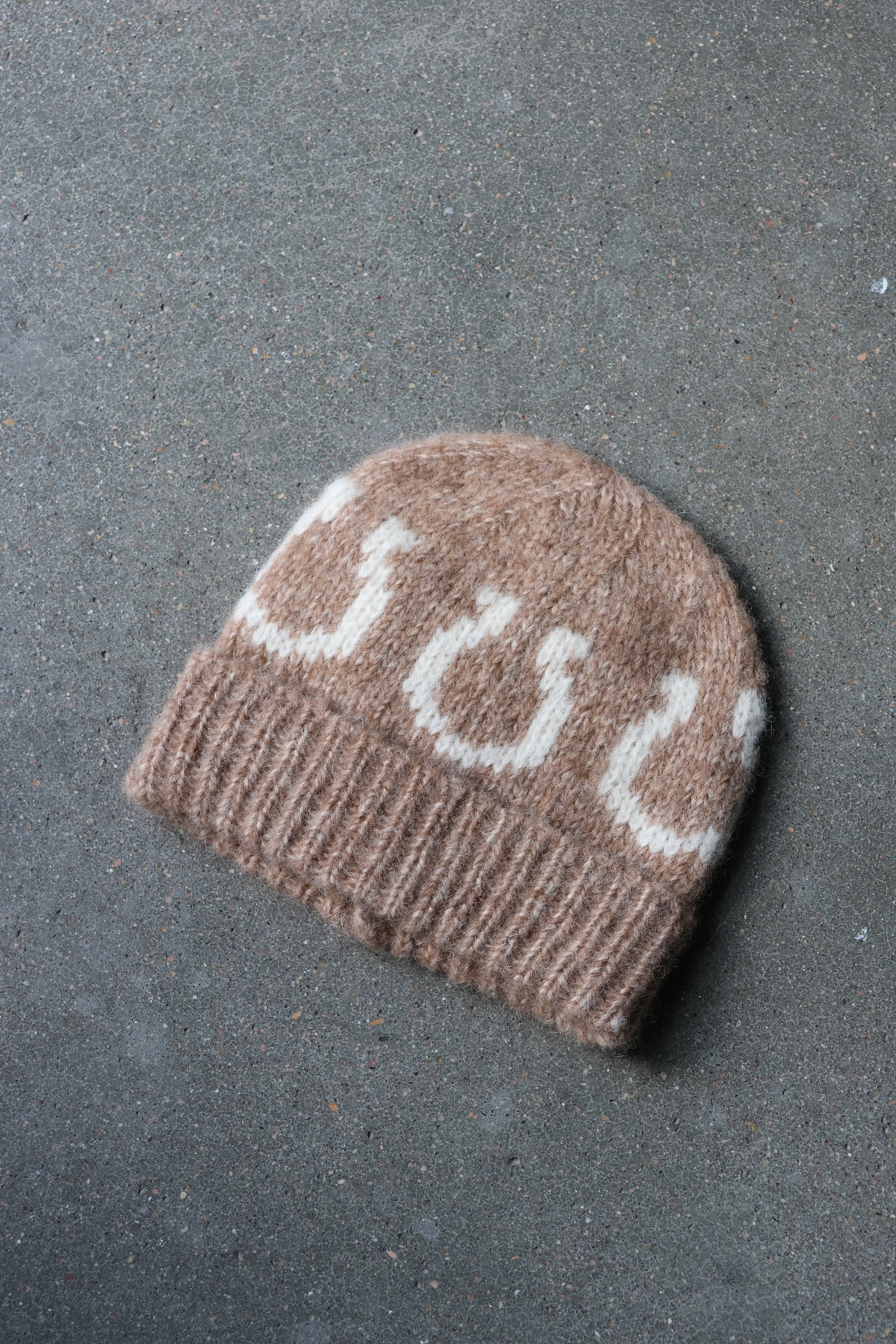 Alpaca Horseshoe Beanie Dark Brown