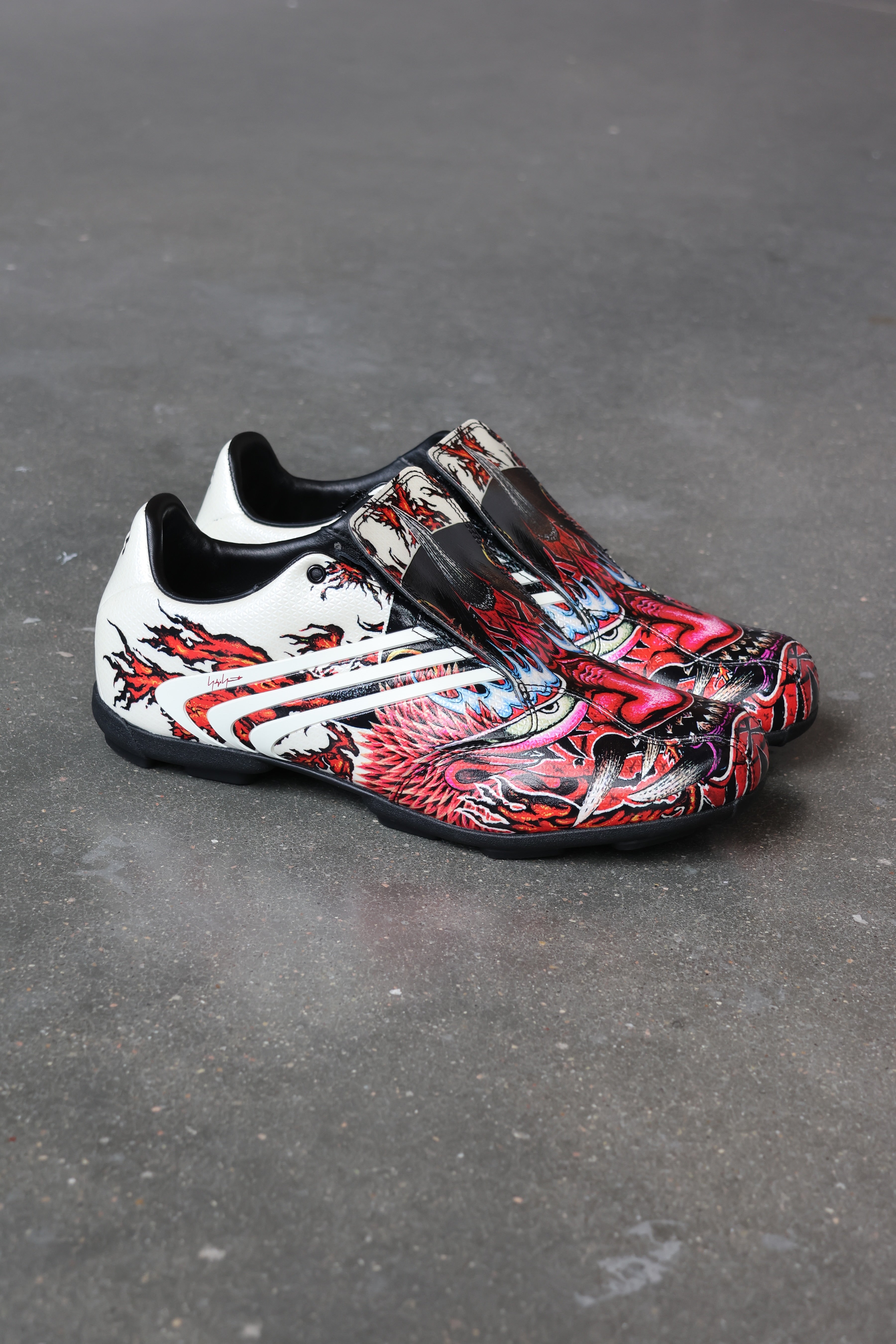 F50 Tunit Black/Off White/Actmar
