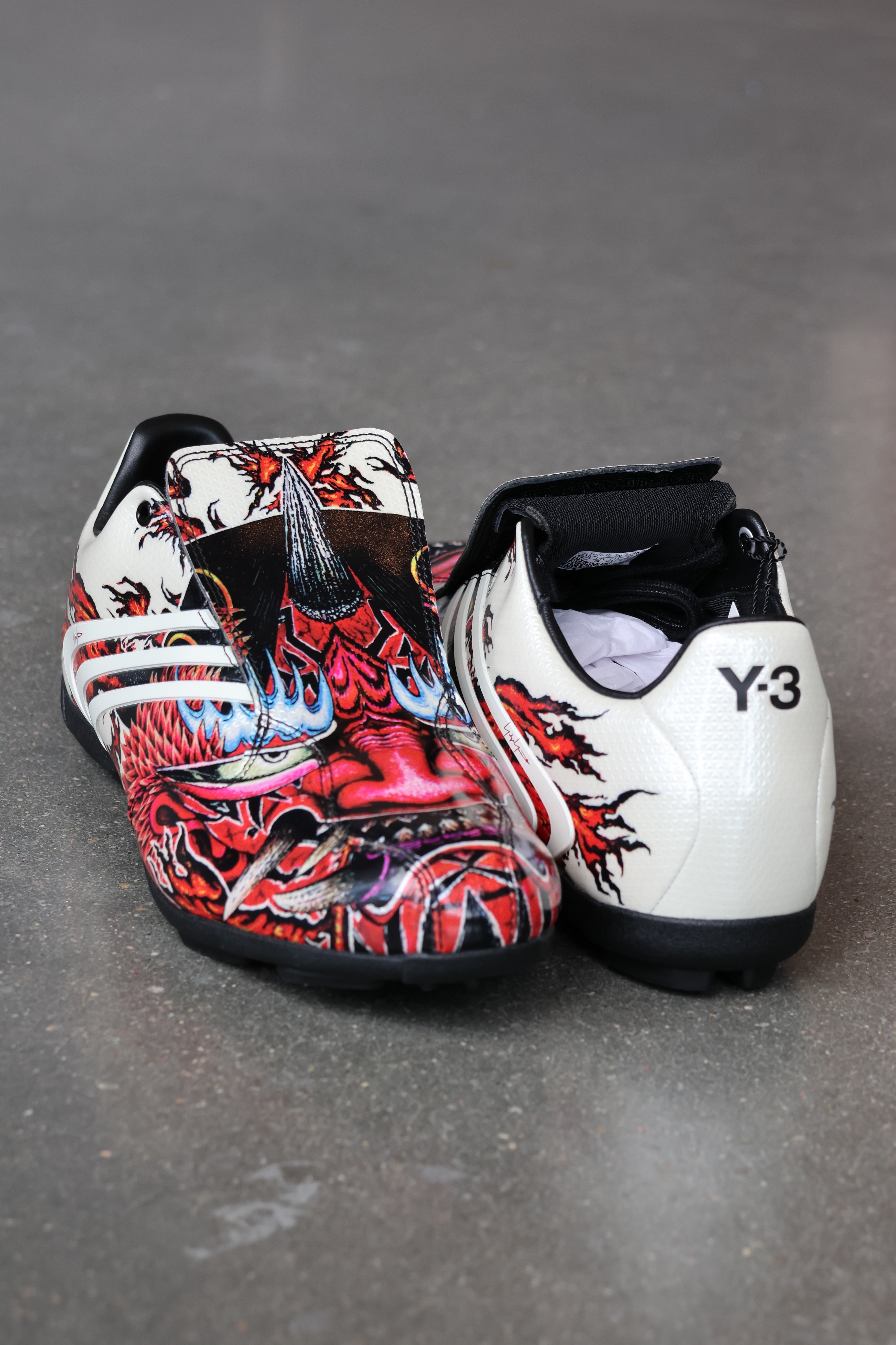 F50 Tunit Black/Off White/Actmar