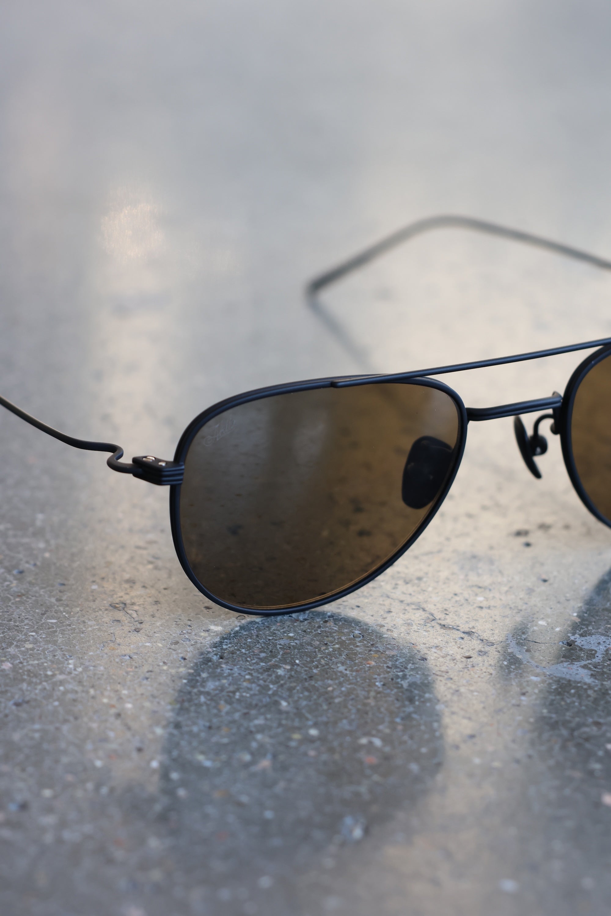 Echo - Black / Olive