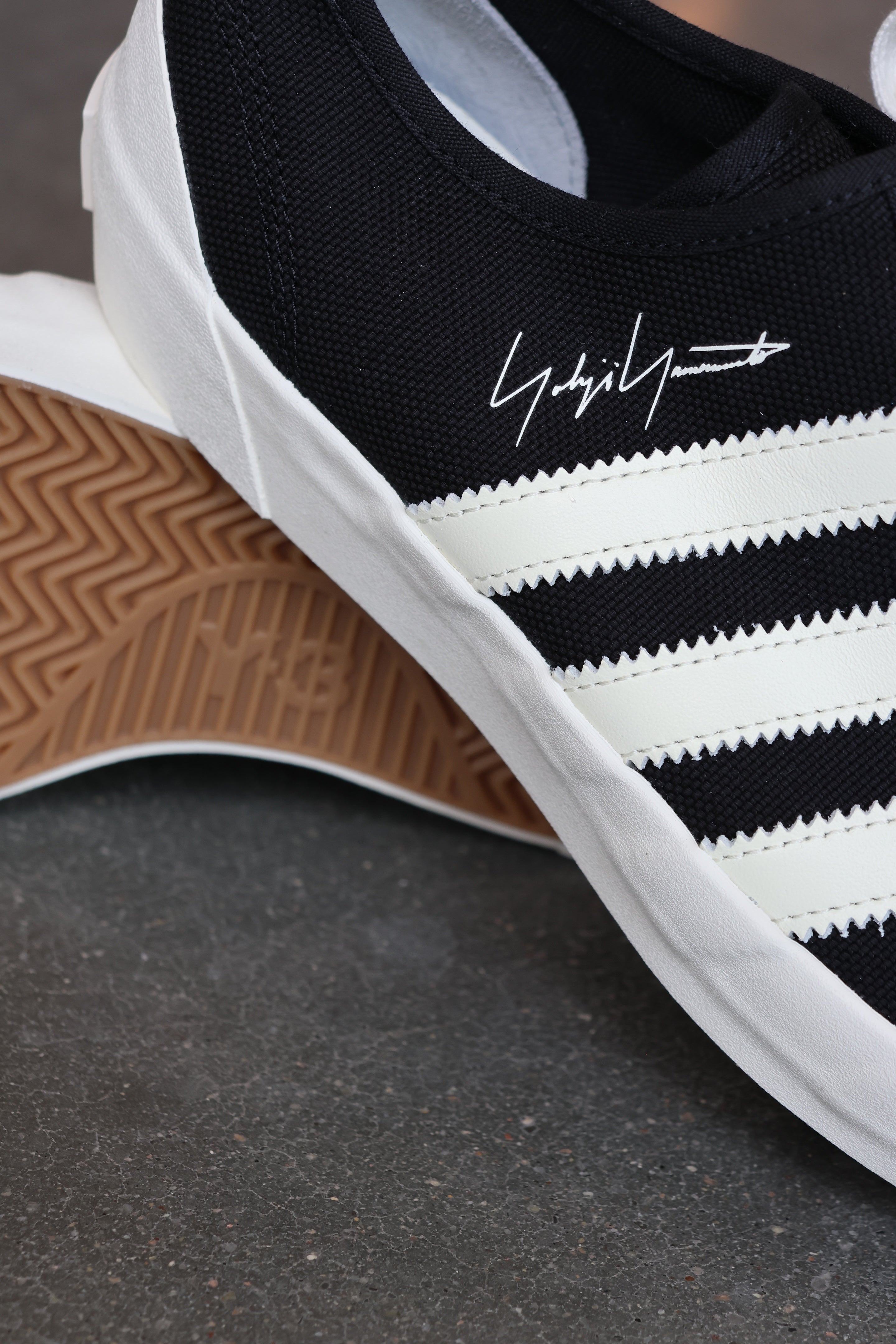 Niso Lo Black/Off White