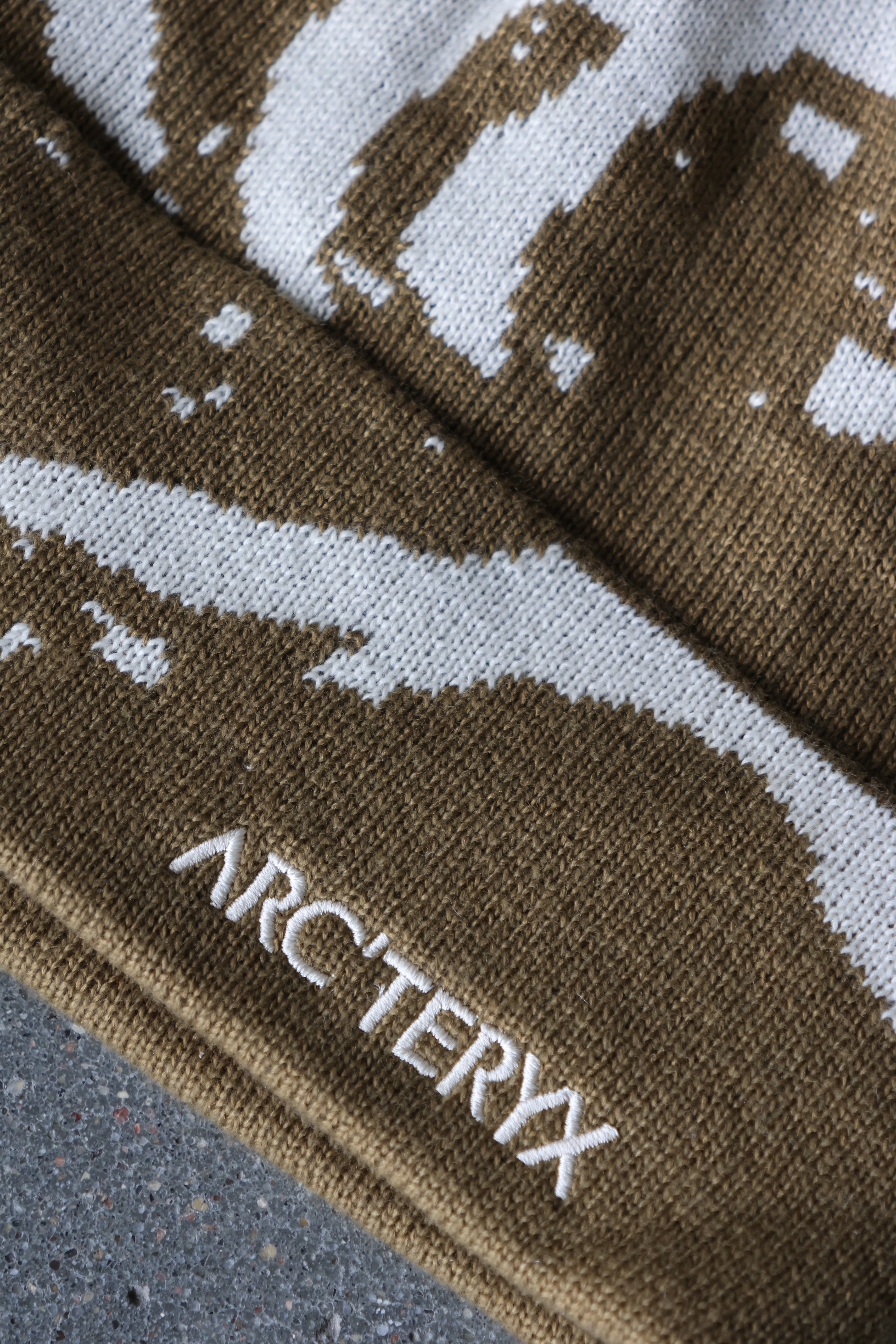 Grotto Toque Bracken / Sea Salt