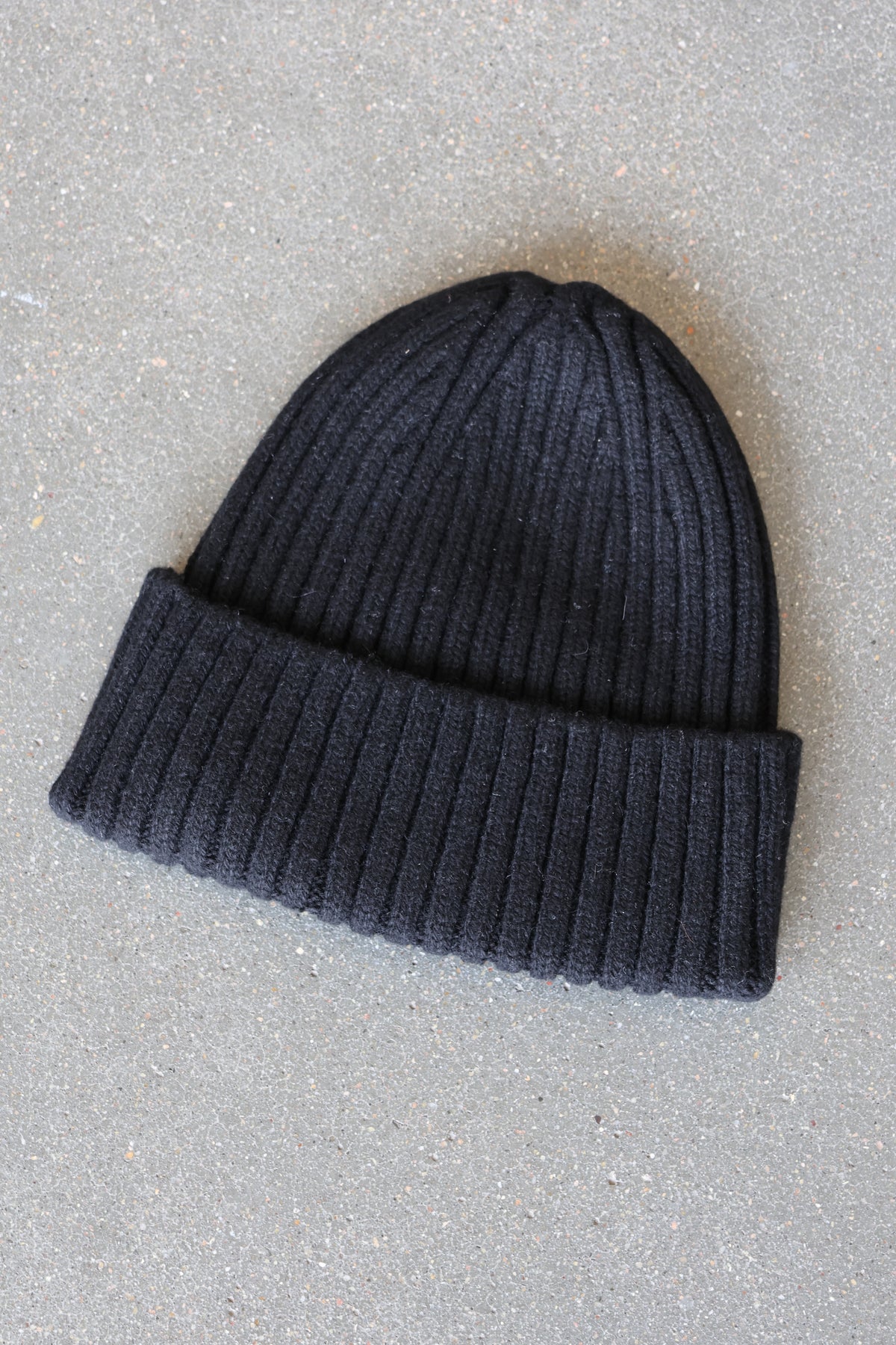Recycled Cashmere Beanie Black