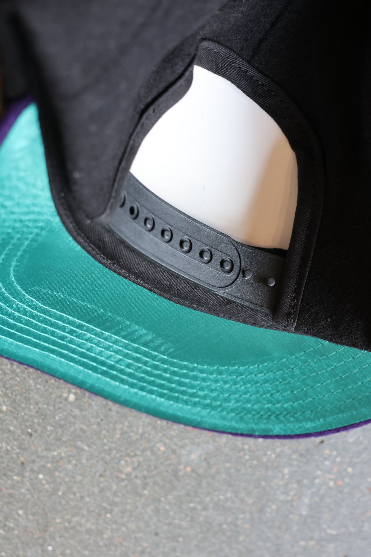 Truckin' 2-Tone Wool Hat Grape Licorice