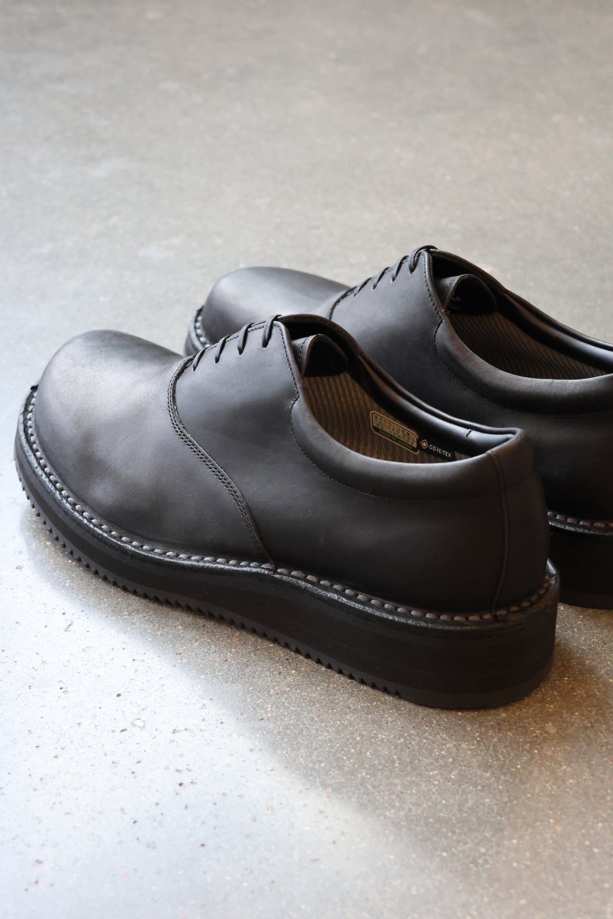 GORE-TEX Plain Toe Shoes Black