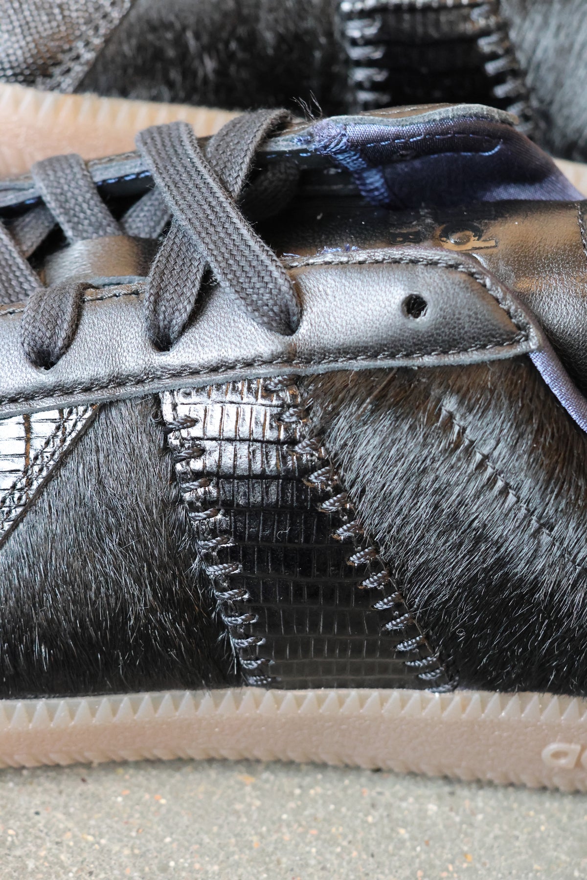BW Army Core Black/Collegiate Navy/Gum