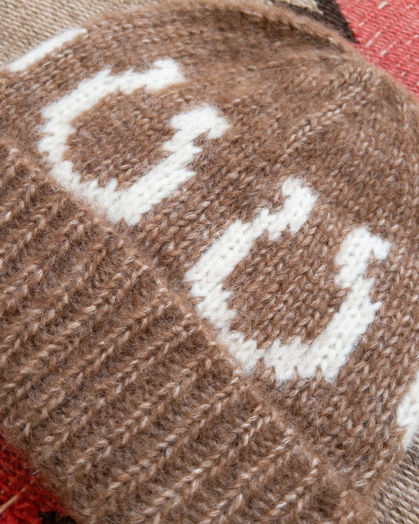 Alpaca Horseshoe Beanie Dark Brown