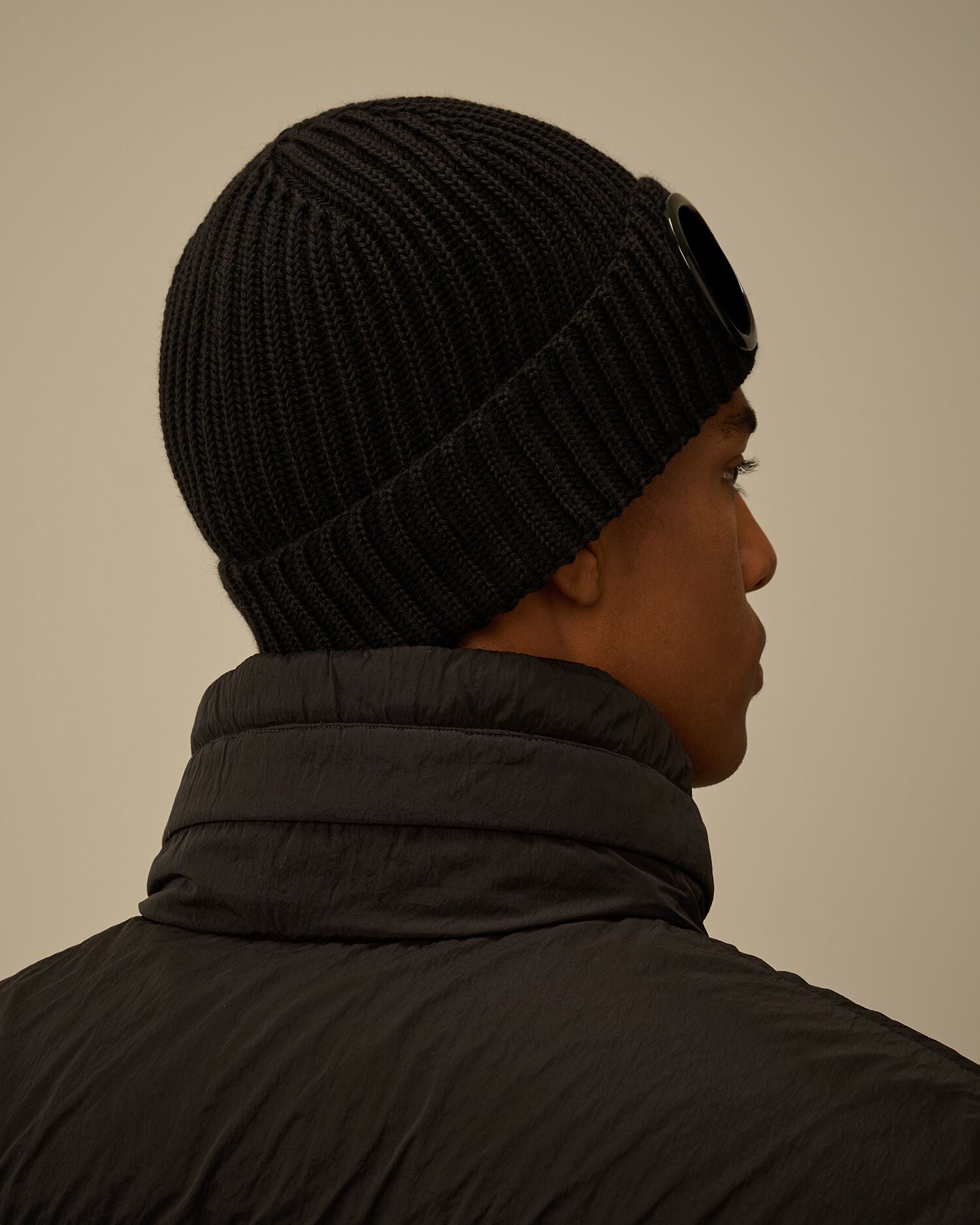 Extrafine Merino Wool Knit Cap Black