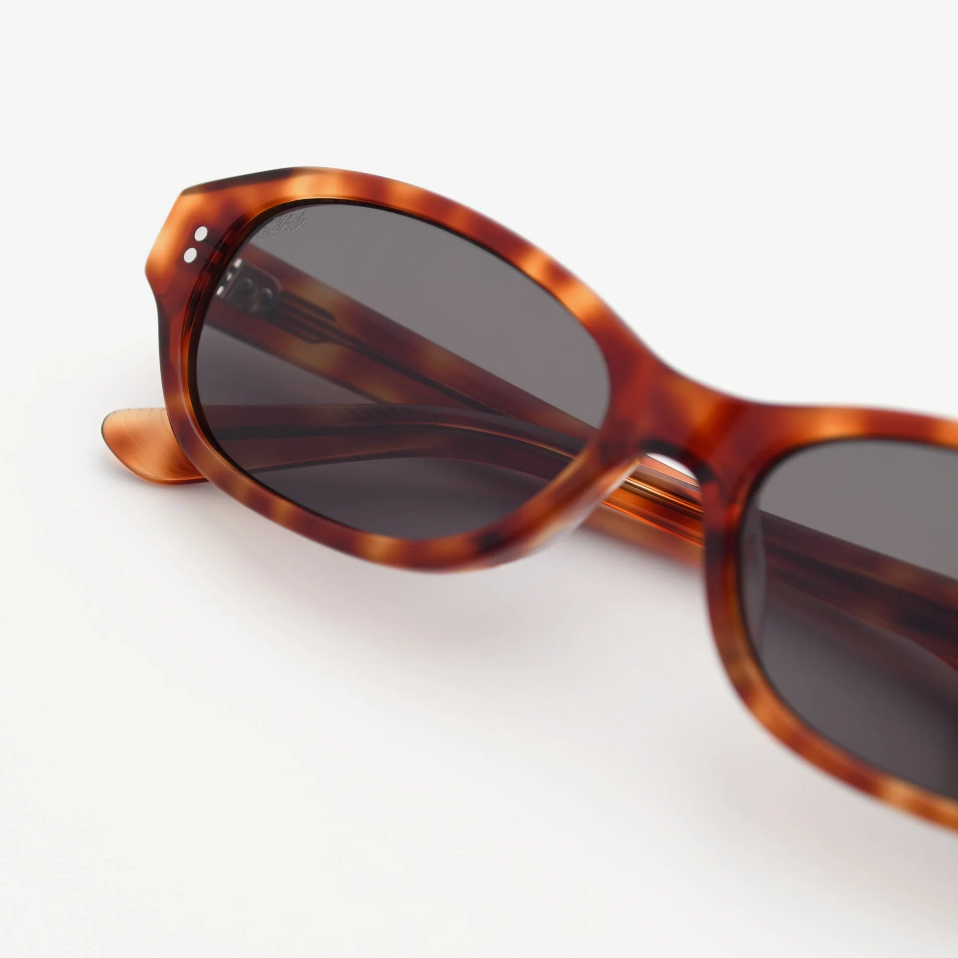 Rey - Toffee Tortoise / Asphalt