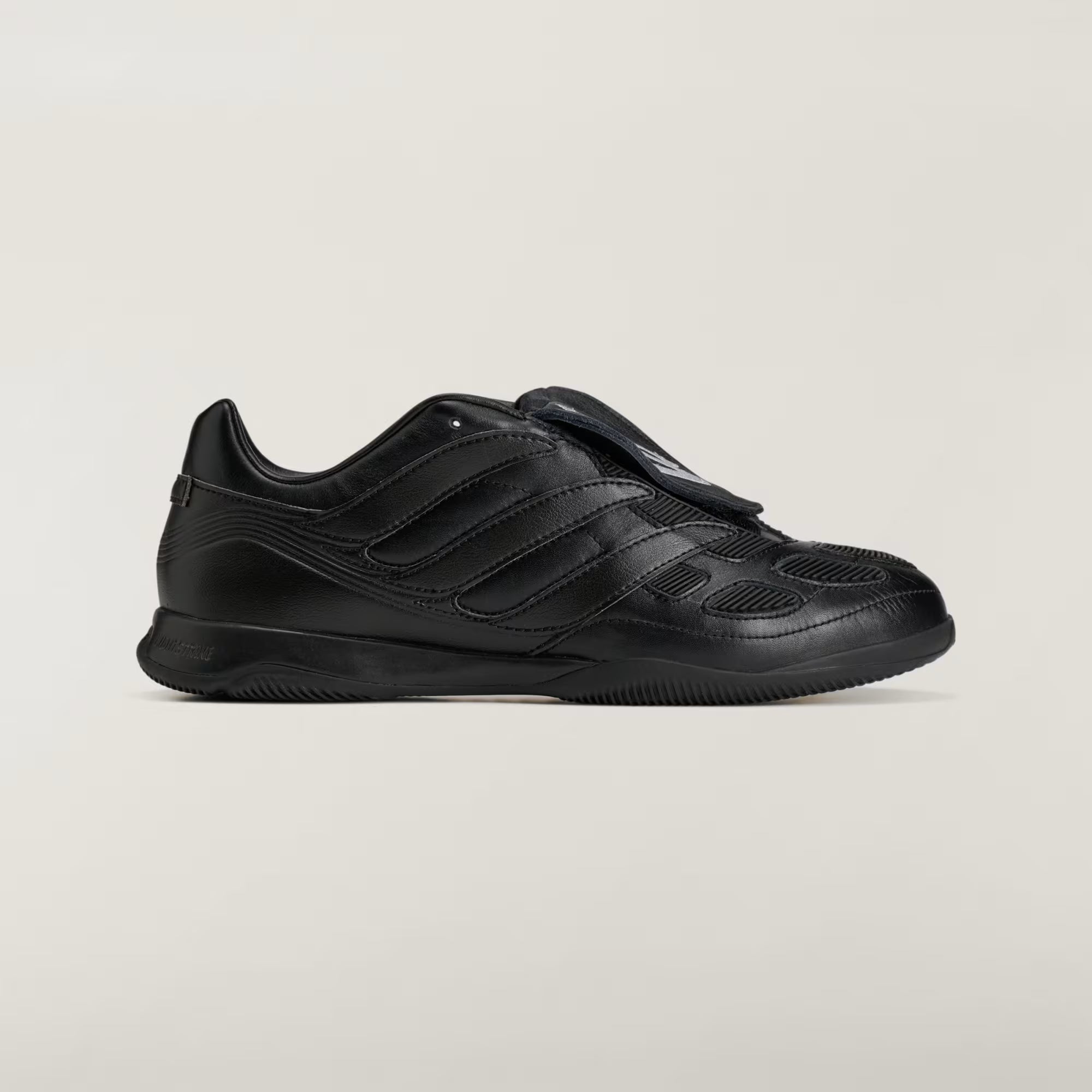 Predator Precis Black/Off White