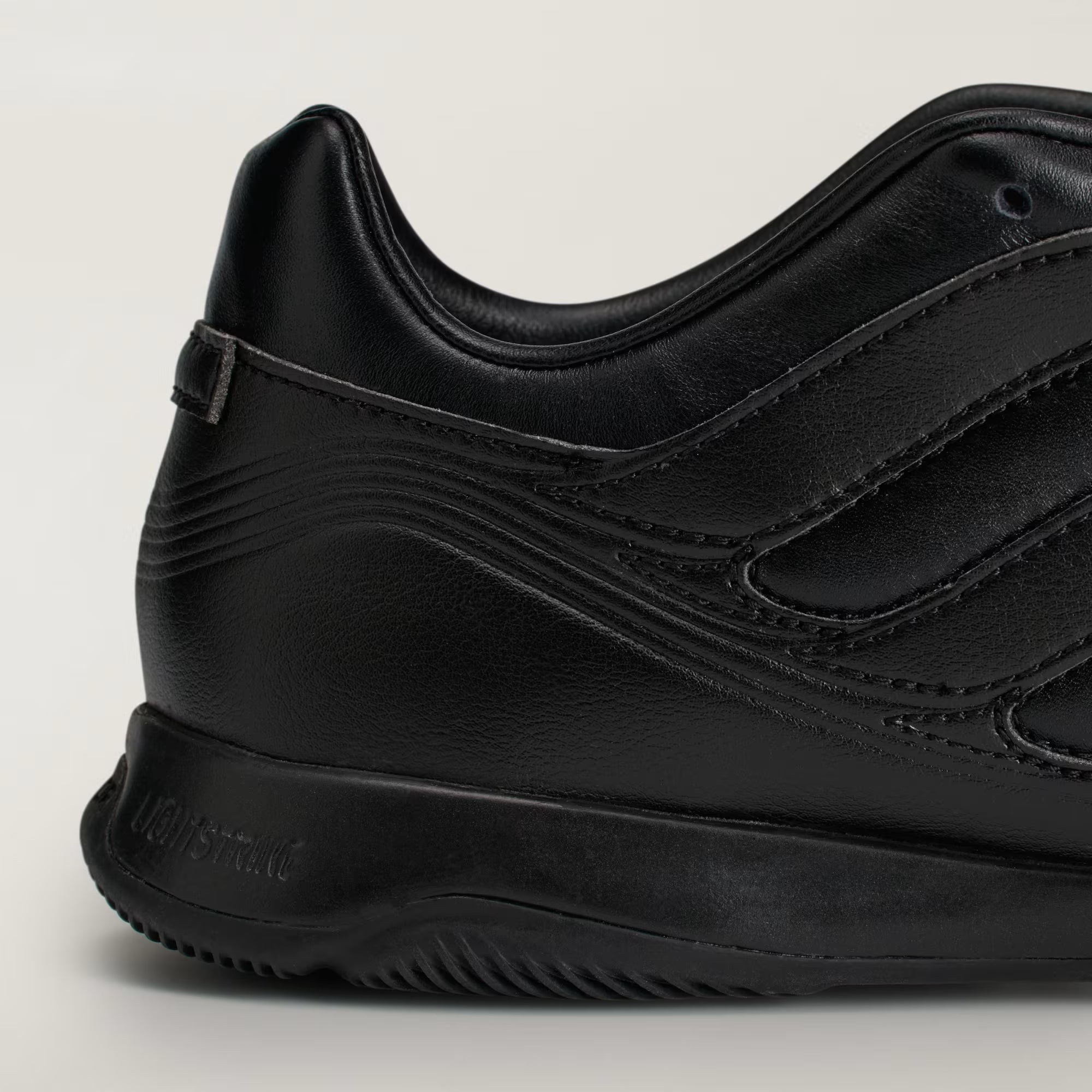 Predator Precis Black/Off White