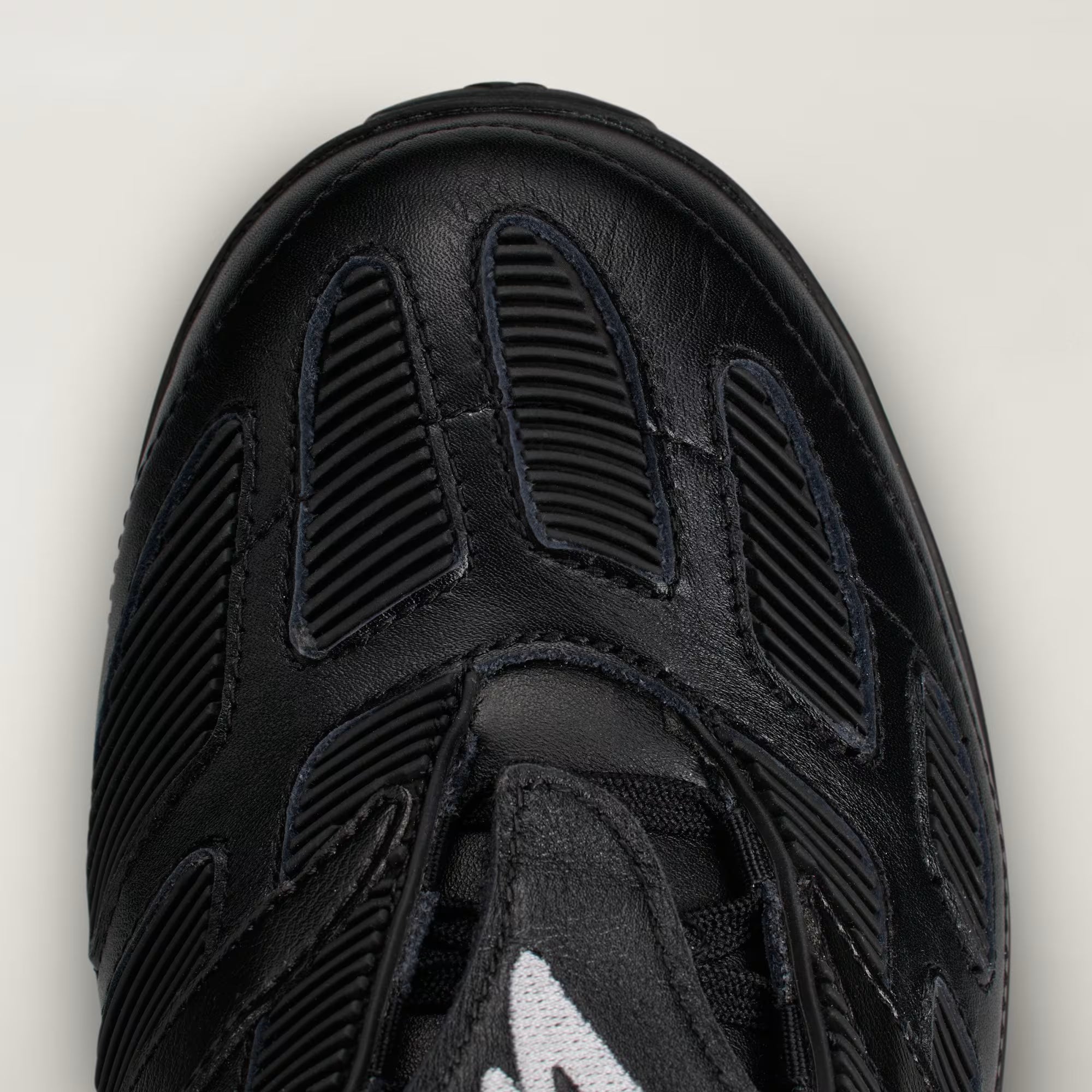 Predator Precis Black/Off White