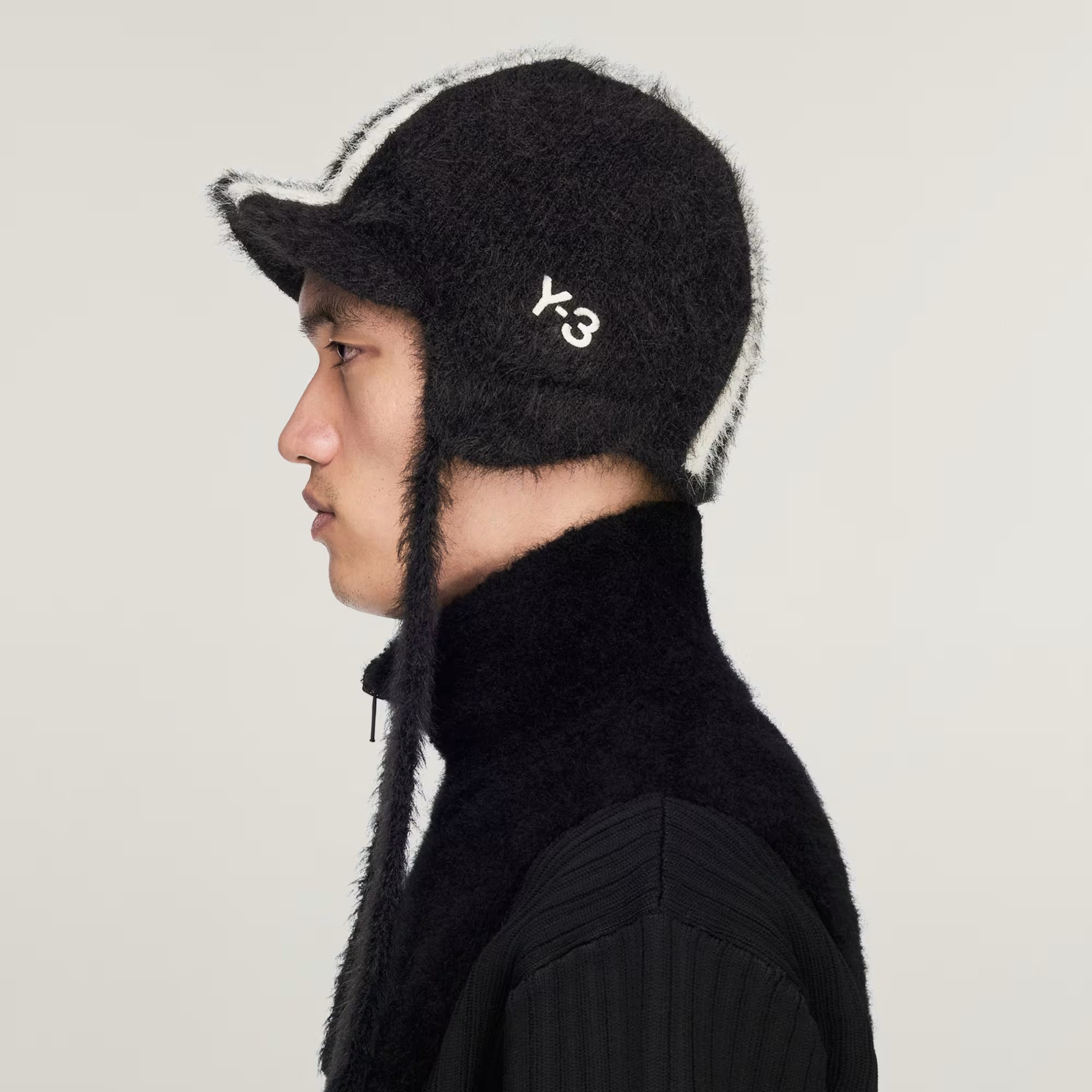 3S Bonnet Black/Cream White