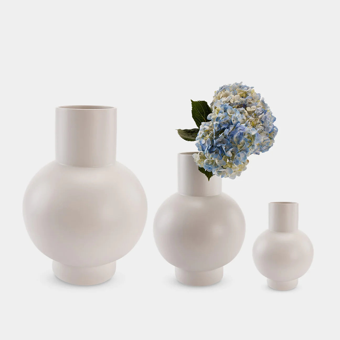 Raawii Vase Vapourus Grey